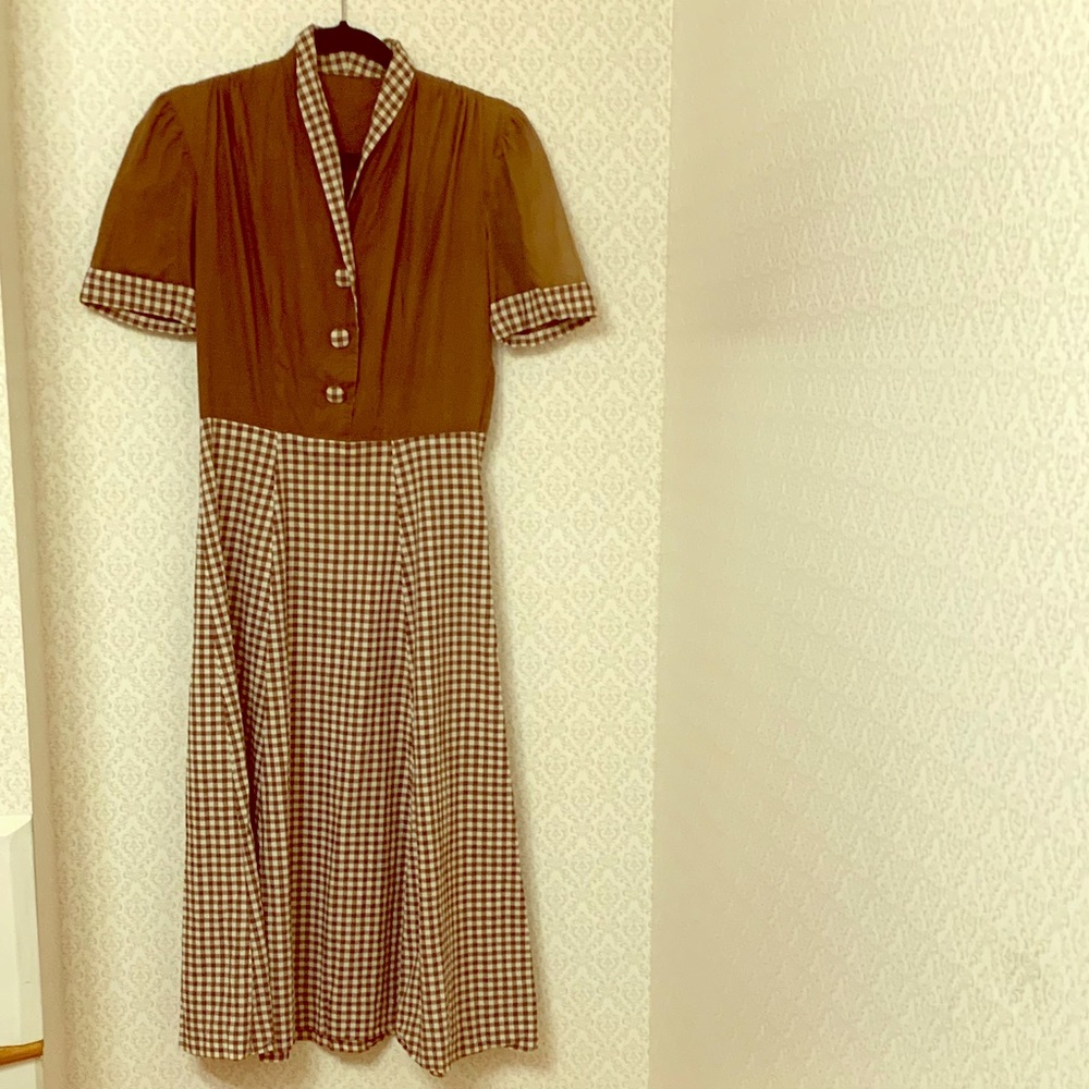 1950s brown checkered day dress